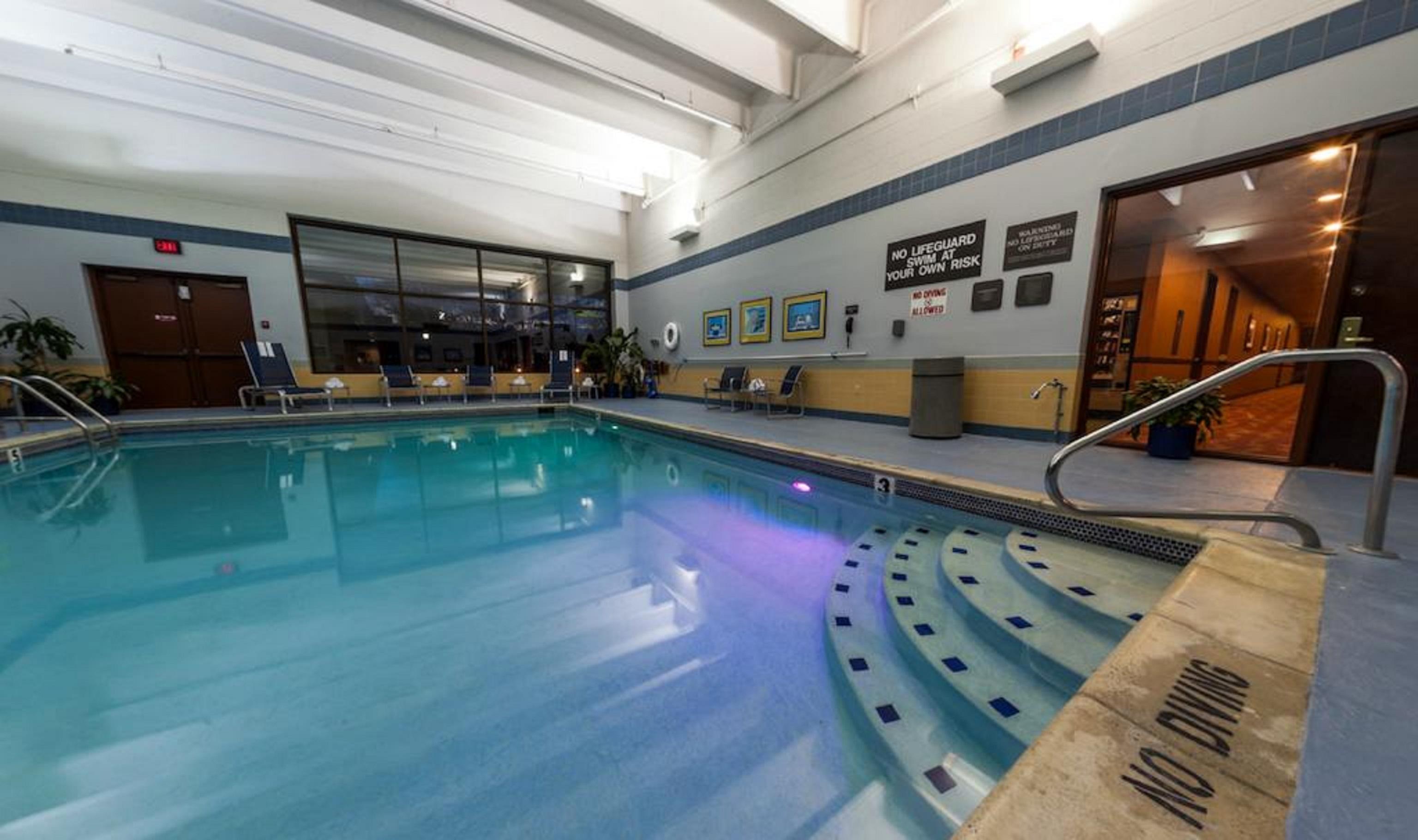 Hotel Doubletree By Hilton Lansing Servizi foto