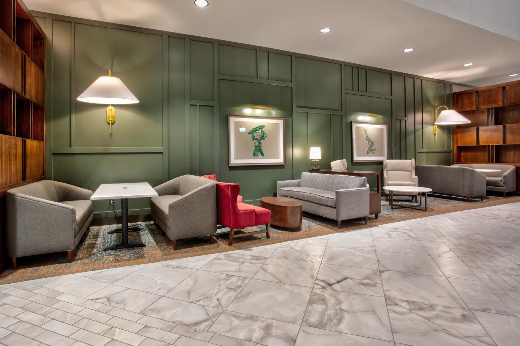 Hotel Doubletree By Hilton Lansing Esterno foto
