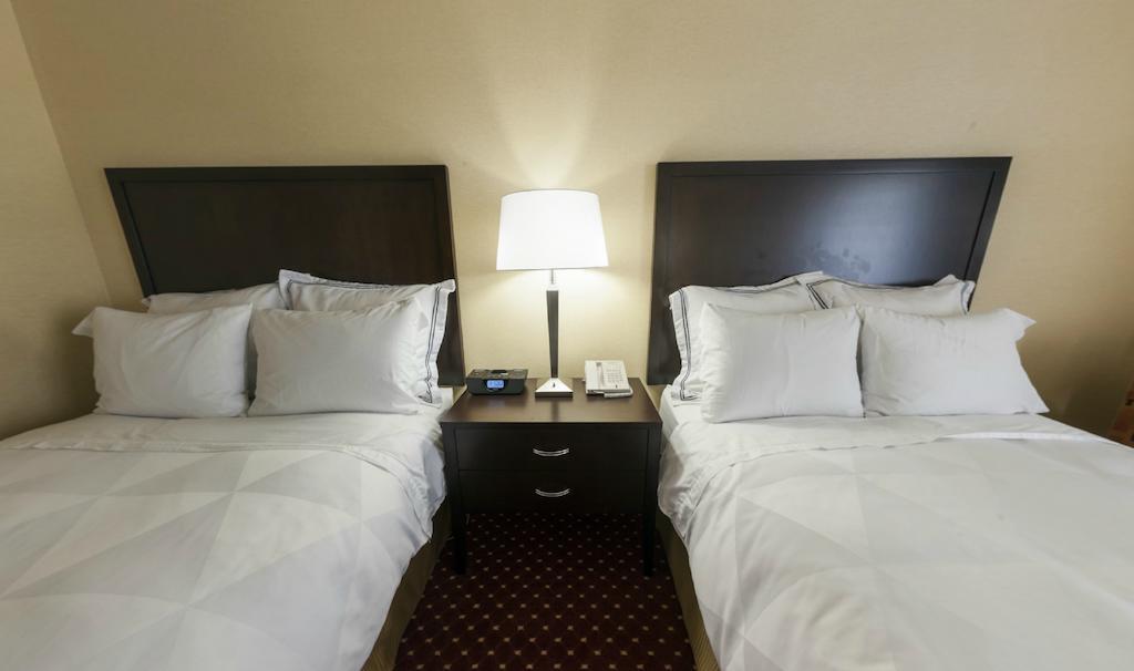 Hotel Doubletree By Hilton Lansing Camera foto